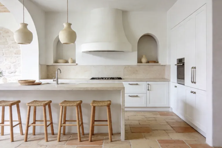 13 Gorgeous White Kitchens That Feel Effortlessly Stylish Today